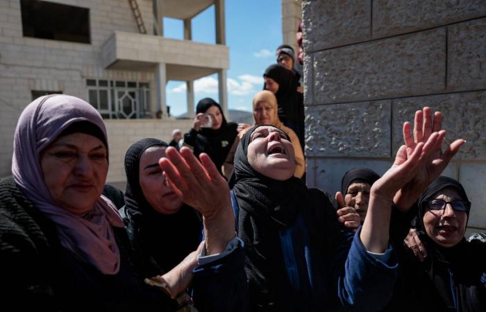 «تهديد
      داخلي
      في
      ظل
      الحرب»...
      زامير
      قلق
      من
      تداعيات
      عنف
      المستوطنين
      بالضفة