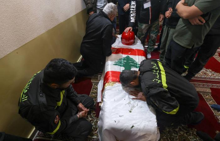 إحباط
      محاولة
      تهريب
      أسلحة
      على
      الحدود
      السورية
      -
      اللبنانية