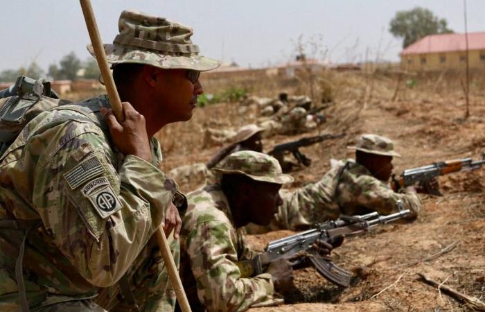 نيجيريا:
      ضربات
      جوية
      ضد
      معاقل
      «داعش»
      والقضاء
      على
      عشرات
      الإرهابيين