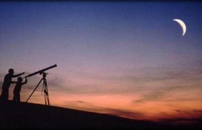 الدول التي استطلعت هلال شوال الخميس: العيد الجمعة في 9 دول .. والسبت في 6 دول