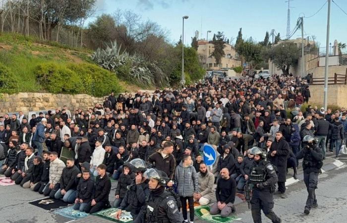 الاحتلال يمنع أداء صلاة العيد في الأقصى