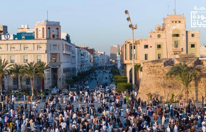 تيتيه
      تناشد
      ساسة
      ليبيا
      الانخراط
      في
      «خريطة
      الطريق»
      بـ«روح
      العيد»