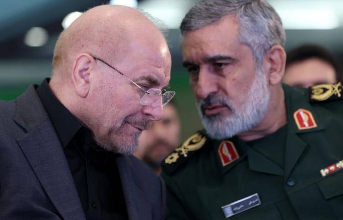 تقارير:
      واشنطن
      تنشر
      مزيداً
      من
      جنود
      «المارينز»
      في
      الشرق
      الأوسط