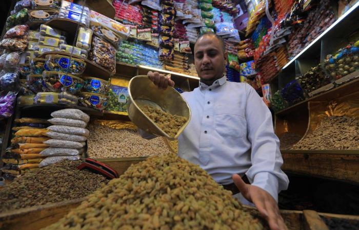 العليمي
      يدعو
      للتسامح
      وتعزيز
      الشراكة
      الوطنية
      الشاملة