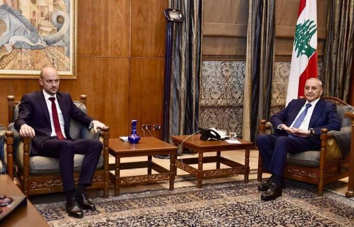 انسداد
      الأفق
      أمام
      باريس
      لوقف
      النار
      لربطه
      لبنانياً
      بإيران