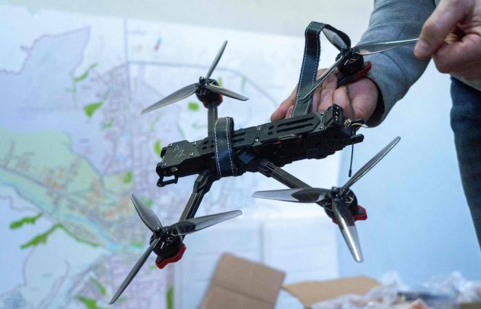 تصاعد
      حدة
      القتال
      تزامناً
      مع
      توجه
      وفد
      أوكراني
      إلى
      ميامي