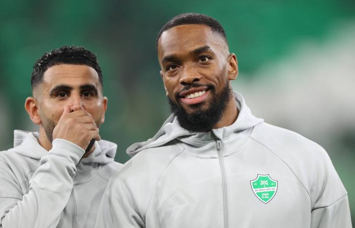 كأس
      آسيا
      للسيدات:
      الأسترالية
      ألانا
      كيندي
      تحصد
      جائزة
      أفضل
      لاعبة