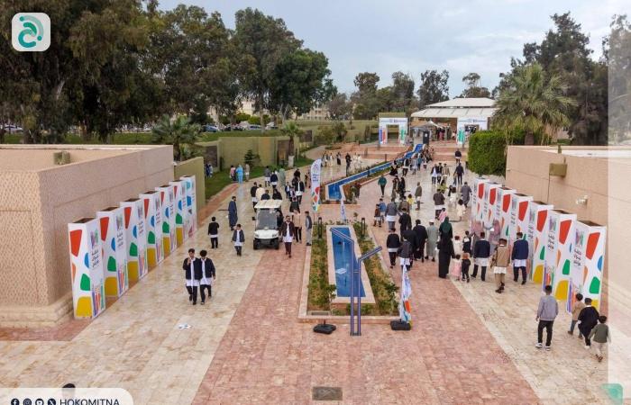 احتفالات
      الليبيين
      بالعيد
      تتجاهل
      «صراعات
      السياسة»
      و«التوترات
      الاجتماعية»