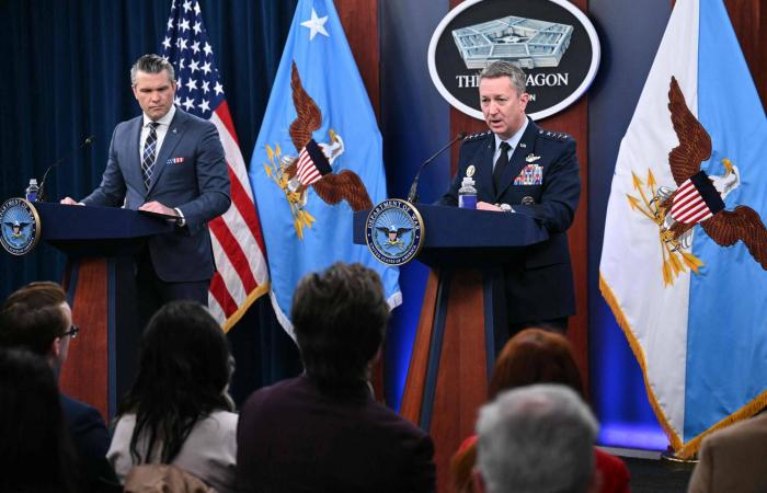 ترمب
      يهدد
      بنشر
      شرطة
      الهجرة
      في
      المطارات
      الأميركية