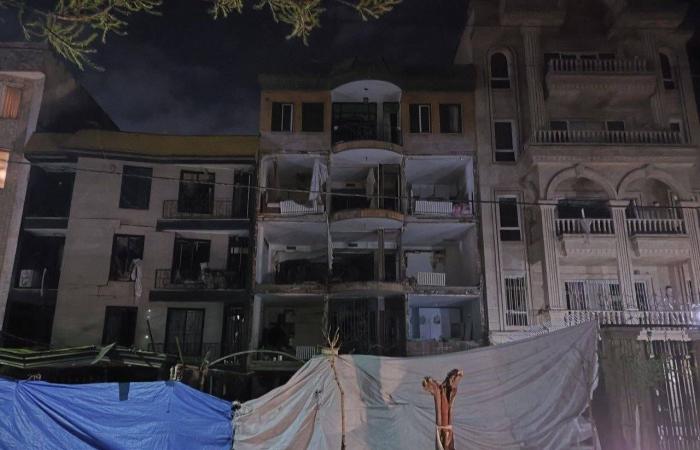 الجيش
      الإسرائيلي
      يؤكد
      تعرّض
      «ديمونا»
      حيث
      المفاعل
      النووي
      لضربة
      صاروخية
      إيرانية