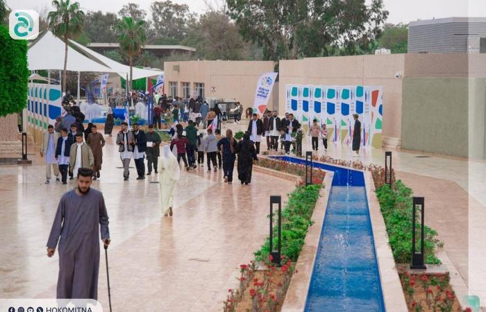 احتفالات
      الليبيين
      بالعيد
      تتجاهل
      «صراعات
      السياسة»
      و«التوترات
      الاجتماعية»