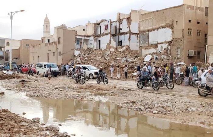 الحوثيون
      يوسّعون
      القمع
      ضد
      المراكز
      الدينية
      المختلفة
      مذهبياً