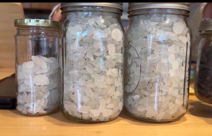 لا تملك المال الكافي لشراء الألماس؟ في هذا المتجر.. زجاج البحر وسيلة دفع ممكنة