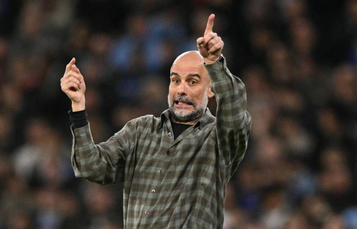 إيفرتون
      يضاعف
      آلام
      تشيلسي
      بثلاثية