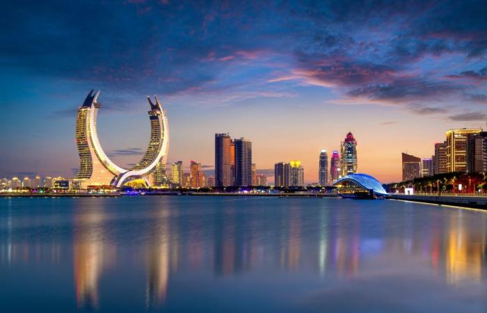 مسؤولون: برامج متكاملة لجعل قطر وجهة عالمية للسياحة متنوعة الموارد