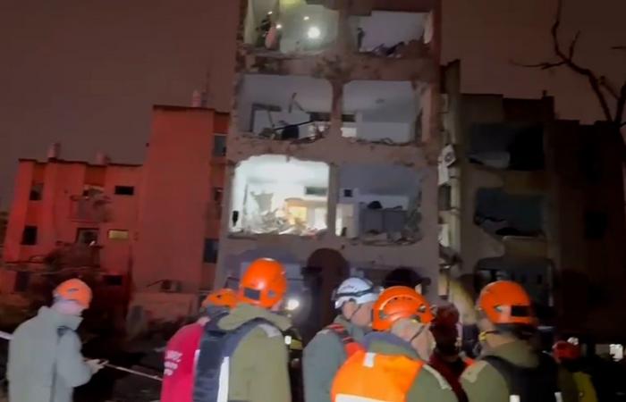 عشرات المصابين بجروح إثر سقوط صاروخين من إيران على جنوب إسرائيل