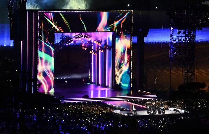 انتهت
      الخدمة
      العسكرية...
      عودة
      مدويَّة
      لـ«BTS»
      مع
      حفل
      ضخم
      وألبوم
      جديد