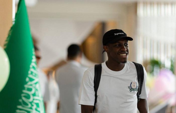 مصادر
      لـ«الشرق
      الأوسط»:
      الشباب
      يطلب
      استضافة
      «أبطال
      الخليج»