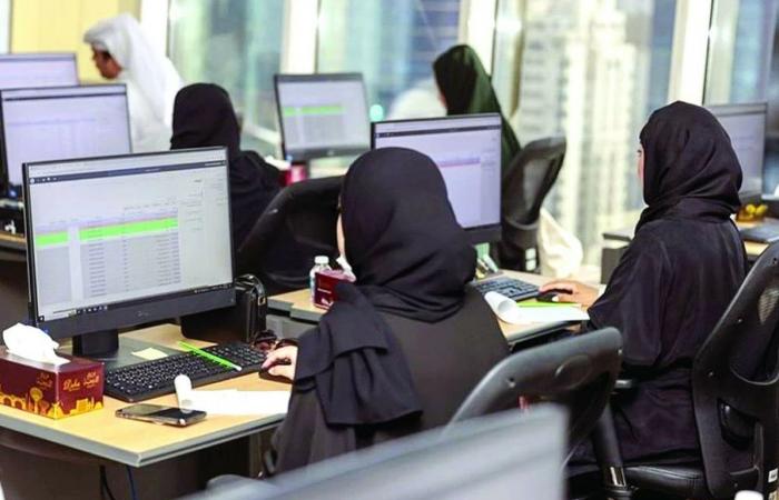 وزارتا العمل والتجارة تعلنان استئناف العمل بالنظام الاعتيادي في القطاع الخاص