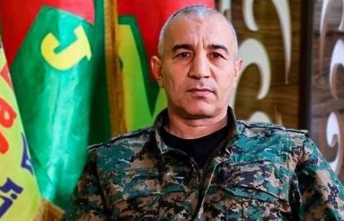 مسؤول
      سوري
      لـ«الشرق
      الأوسط»:
      «جيا
      كوباني»
      معاوناً
      لقائد
      «الفرقة
      60»...
      ولا
      خطة
      لفرقة
      نسائية
      في
      الجيش