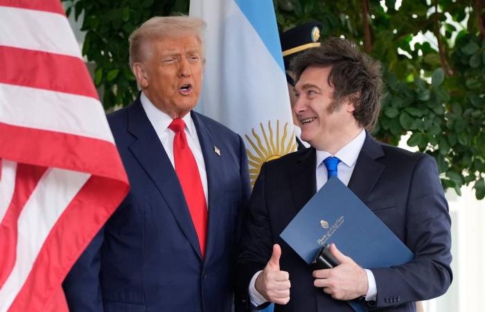 مقتل
      66
      على
      الأقل
      بحادث
      تحطم
      طائرة
      عسكرية
      في
      كولومبيا