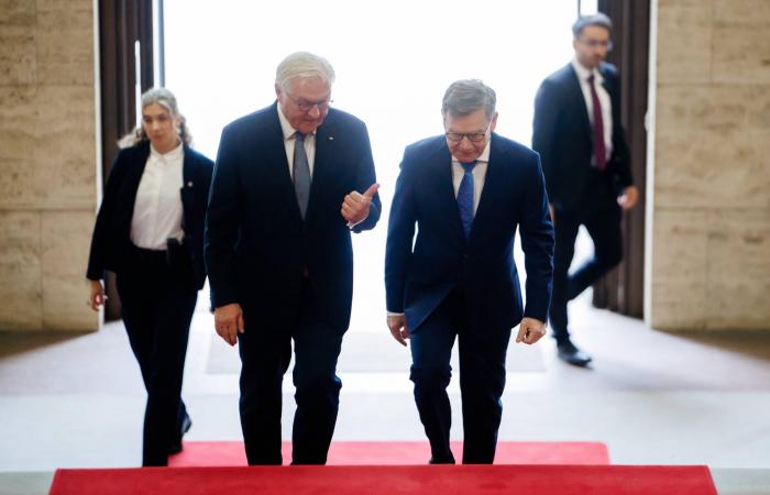 رئيس
      ألمانيا
      يعتبر
      الحرب
      الأميركية
      الإسرائيلية
      على
      إيران
      انتهاكاً
      للقانون
      الدولي
      ويصفها
      بـ«الكارثية»