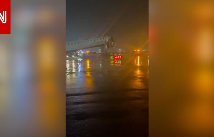 متابعة: شاهد لحظة اصطدام طائرة الخطوط الجوية الكندية بشاحنة إطفاء في نيويورك