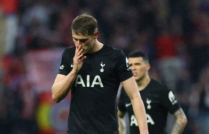 لجنة
      الحكام
      تؤيد
      قرار
      طرد
      فالفيردي
      في
      ديربي
      مدريد