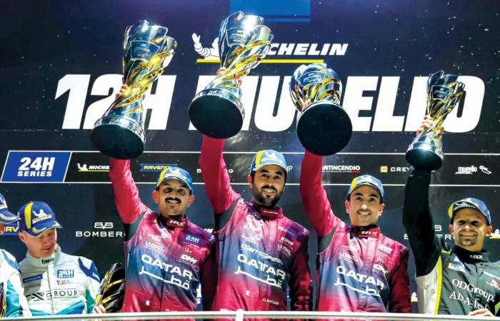 فريق قطر يفوز بسباق «992 AM»