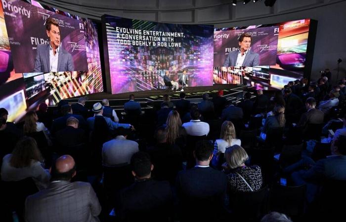 ميامي
      تستضيف
      قمة
      «مستقبل
      الاستثمار»
      غداً
      وتناقش
      تأثير
      رأس
      المال
      في
      التحولات
      العالمية