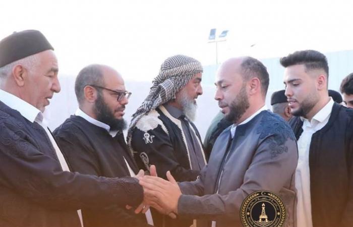 صراع
      «ميليشيات
      الزاوية»
      على
      النفوذ
      يضاعف
      التوترات
      في
      غرب
      ليبيا