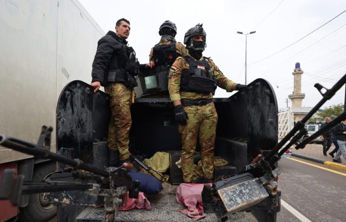 العراق يستدعي المبعوث الأمريكي بعد مقتل عسكريين في هجوم على عيادة عسكرية