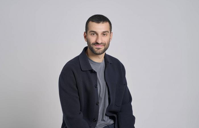 بدعوى
      لافتة...
      هيئة
      أميركية
      تُحمّل
      «إنستغرام»
      و«يوتيوب»
      مسؤولية
      إدمان
      وسائل
      التواصل