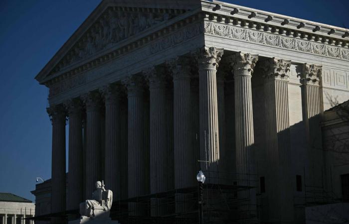 روبيو:
      روسيا
      تركّز
      بشكل
      أساسي
      على
      حربها
      مع
      أوكرانيا
      بدل
      دعم
      إيران