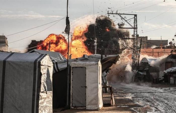 إصابة «9» فلسطينيين بنيران مسيرات إسرائيلية