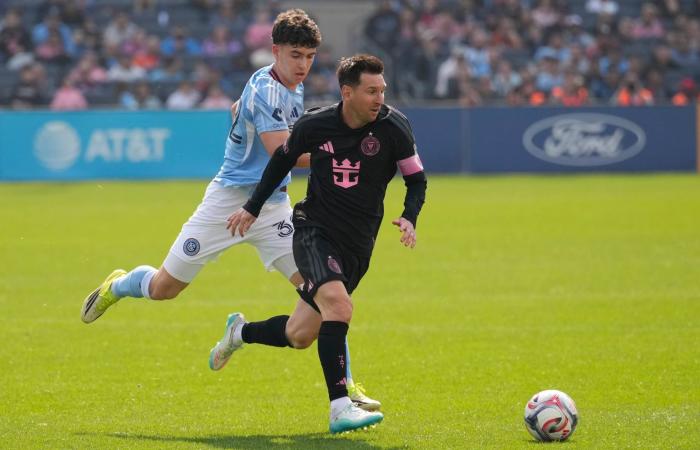 هل
      يمنح
      مونديال
      2026
      مزيداً
      من
      الانتشار
      والنجاح
      للعبة
      في
      الولايات
      المتحدة؟