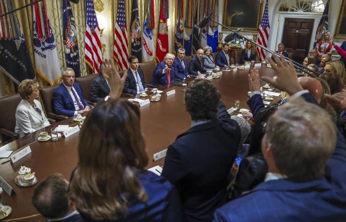 الجيش
      الإسرائيلي
      يعلن
      مقتل
      جندي
      خلال
      اشتباكات
      في
      جنوب
      لبنان