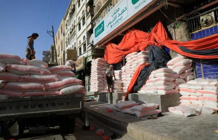 الحوثي
      يرهن
      التدخل
      عسكرياً
      إلى
      جانب
      إيران
      بـ«تطورات
      المعركة»