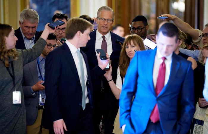 وزارة
      الأمن
      الداخلي
      الأميركية
      على
      سكة
      التمويل…
      بلا
      «آيس»