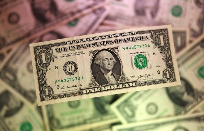 توقيع
      ترمب
      على
      الدولار
      في
      الذكرى
      الـ250
      لتأسيس
      أميركا