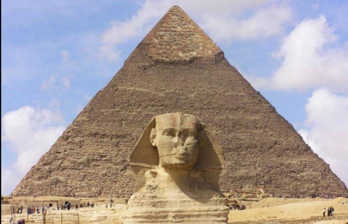 أسرار
      الجيزة
      تعود
      إلى
      الواجهة:
      فرضية
      «أبو
      الهول
      الثاني»
      تثير
      جدلاً
      علمياً