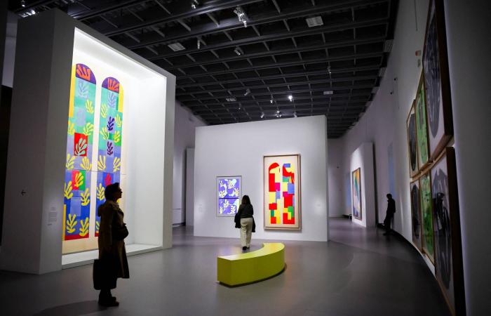 في
      وداع
      أحمد
      قعبور
      الذي
      غنّى
      للمقهورين