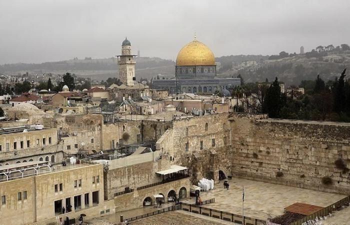 الأمم المتحدة: إسرائيل تفرغ محيط البلدة القديمة بالقدس من الفلسطينيين