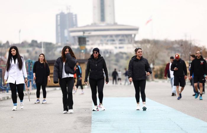 «صراع
      الجبابرة»
      في
      الشرق
      الأوسط
      عند
      مفترق
      طرق