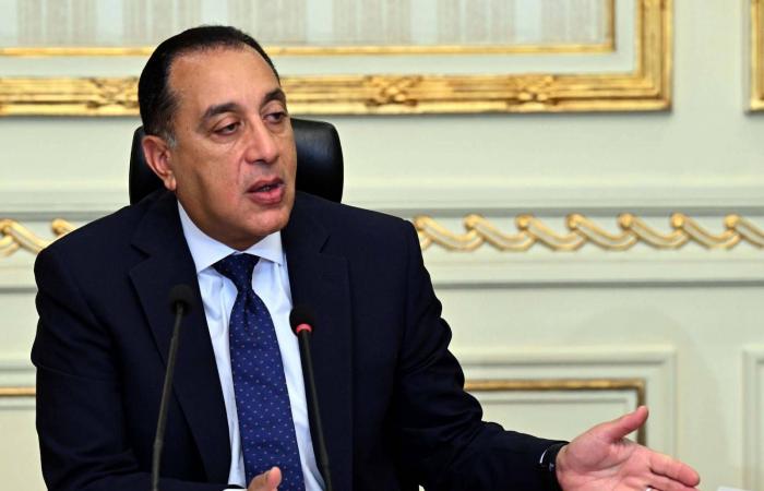 مصر:
      مدبولي
      يلوّح
      بإجراءات
      استثنائية
      «تدريجية»
      حال
      استمرار
      حرب
      إيران