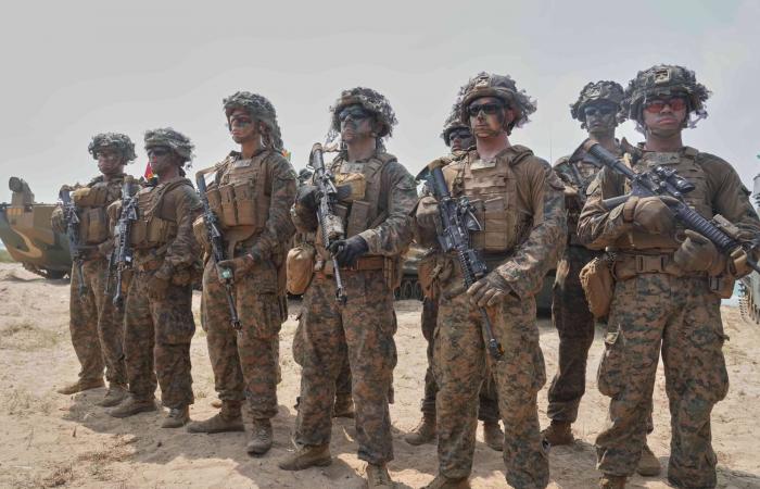 إيران
      تسمح
      لمزيد
      من
      السفن
      الباكستانية
      بالمرور
      من
      مضيق
      هرمز