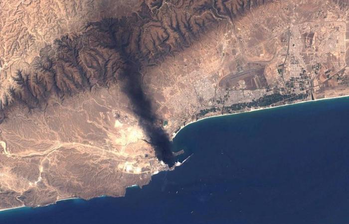 محمد
      بن
      سلمان
      ومودي
      يبحثان
      تداعيات
      التصعيد
      على
      أمن
      المنطقة