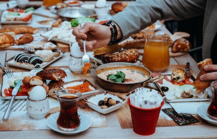 أخطر ما يمكن تناوله في الصباح.. 7 أطعمة ومشروبات يجب الابتعاد عنها