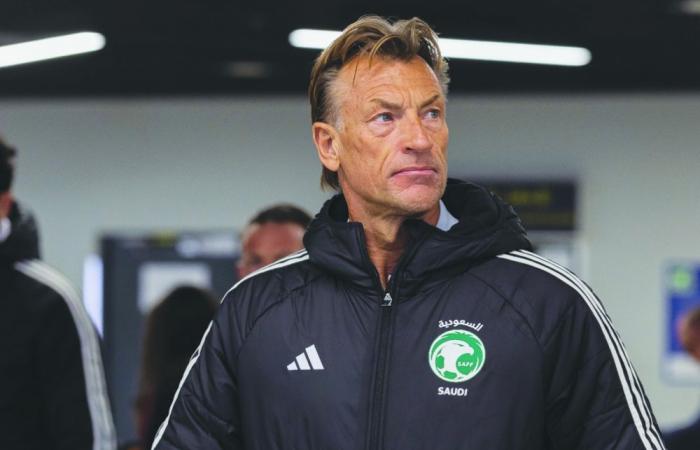 هل
      أخطأ
      رينارد
      في
      قرار
      «معسكر
      الـ50
      لاعباً»؟