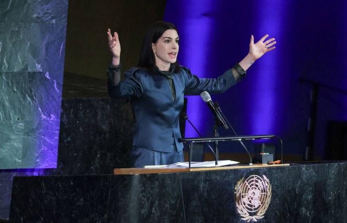 كريستوفر
      كاين
      يعود
      مديراً
      إبداعياً
      لدار
      «مالبوري»
      بعد
      غياب